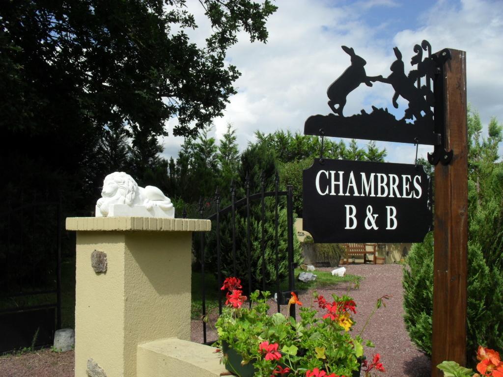 La Chevallerie B&B Isigny-le-Buat Exterior photo