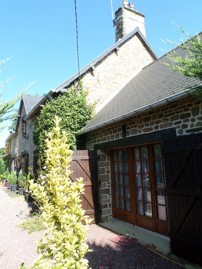 La Chevallerie B&B Isigny-le-Buat Exterior photo